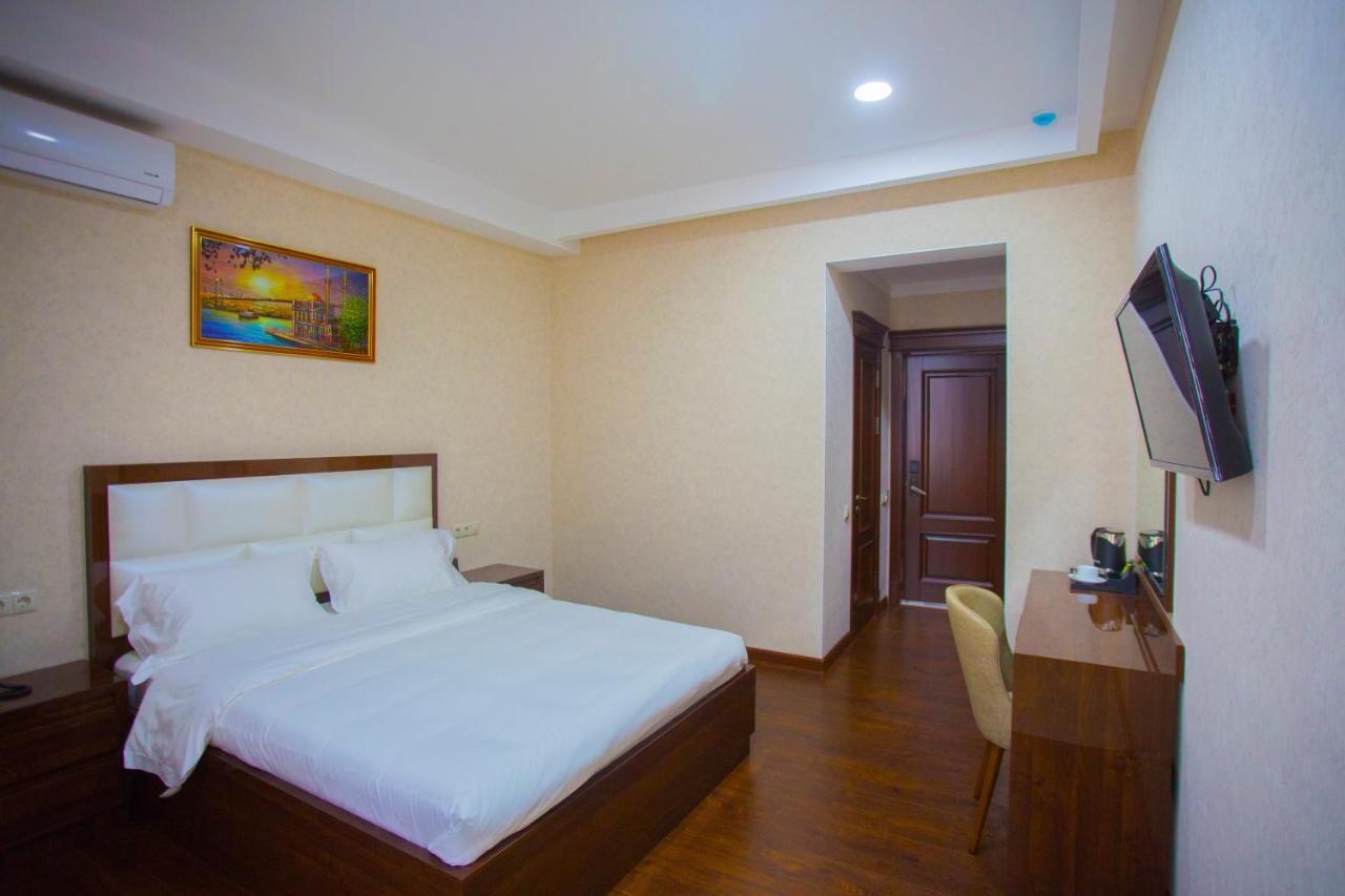 Hotel Ayni Douchanbé Extérieur photo