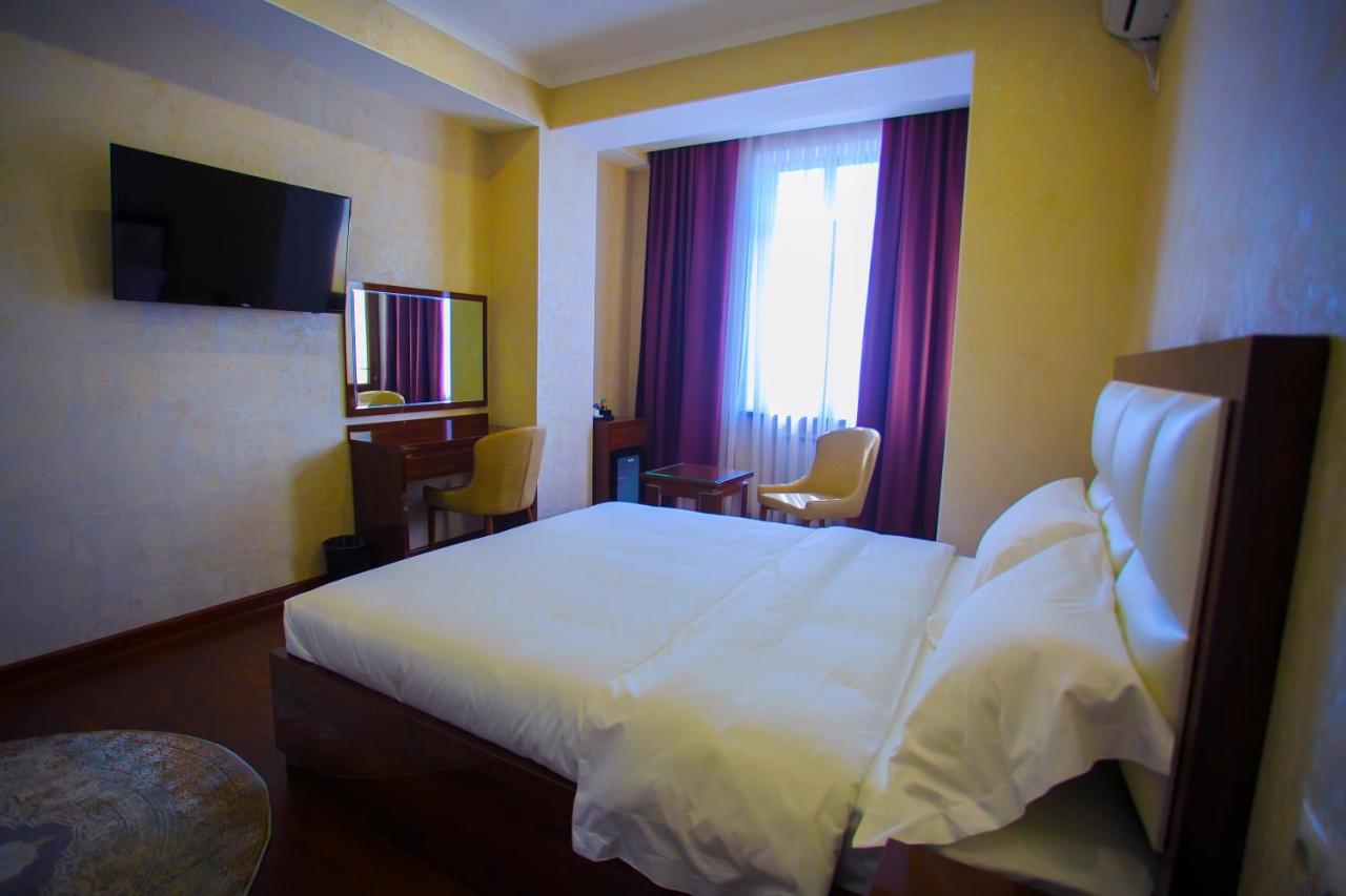 Hotel Ayni Douchanbé Extérieur photo