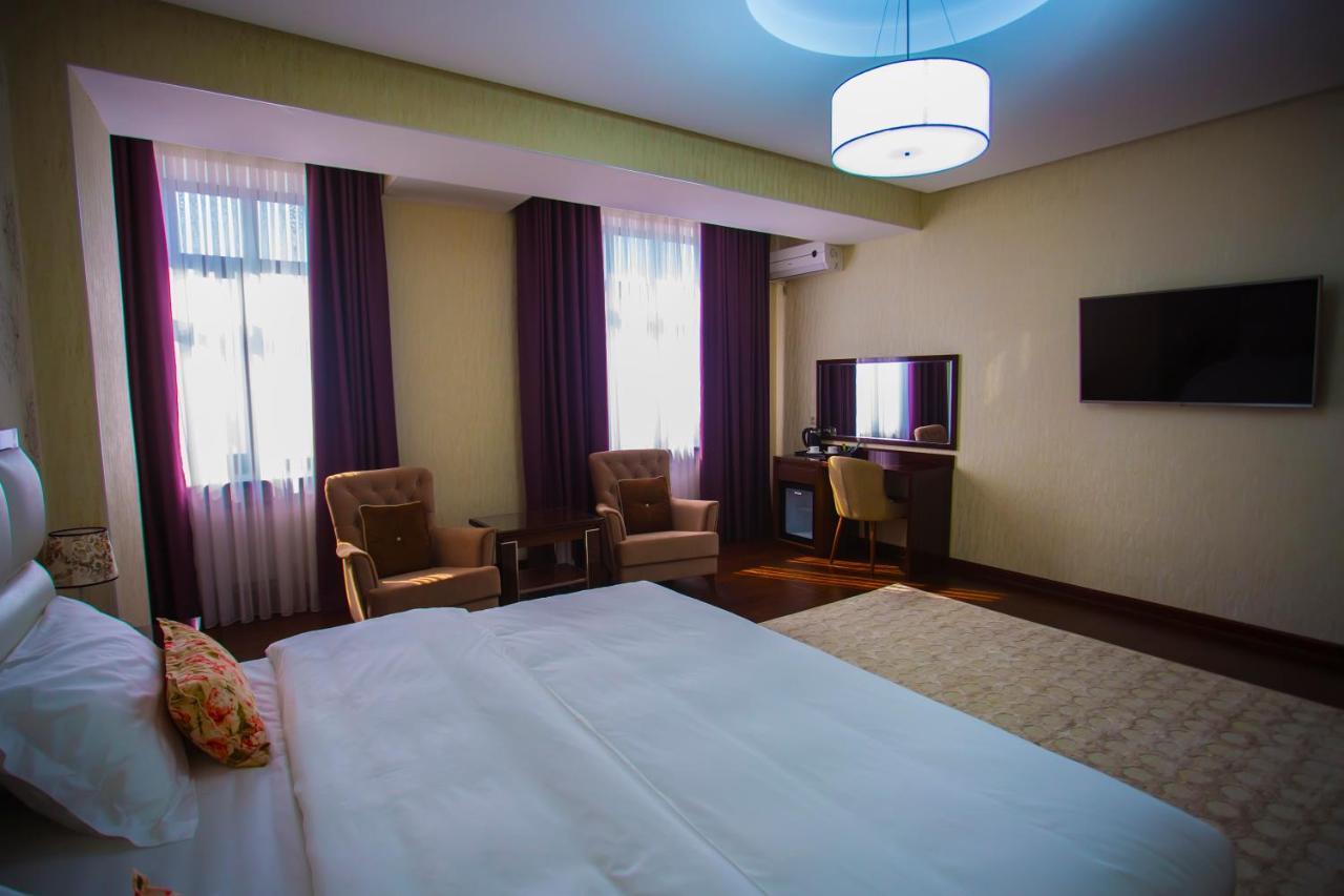 Hotel Ayni Douchanbé Extérieur photo
