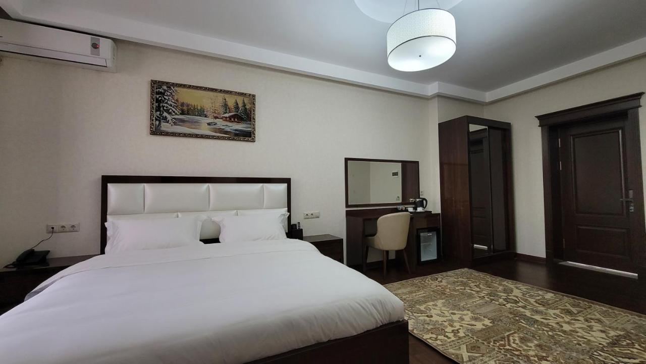 Hotel Ayni Douchanbé Extérieur photo