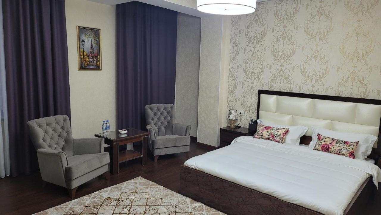 Hotel Ayni Douchanbé Extérieur photo