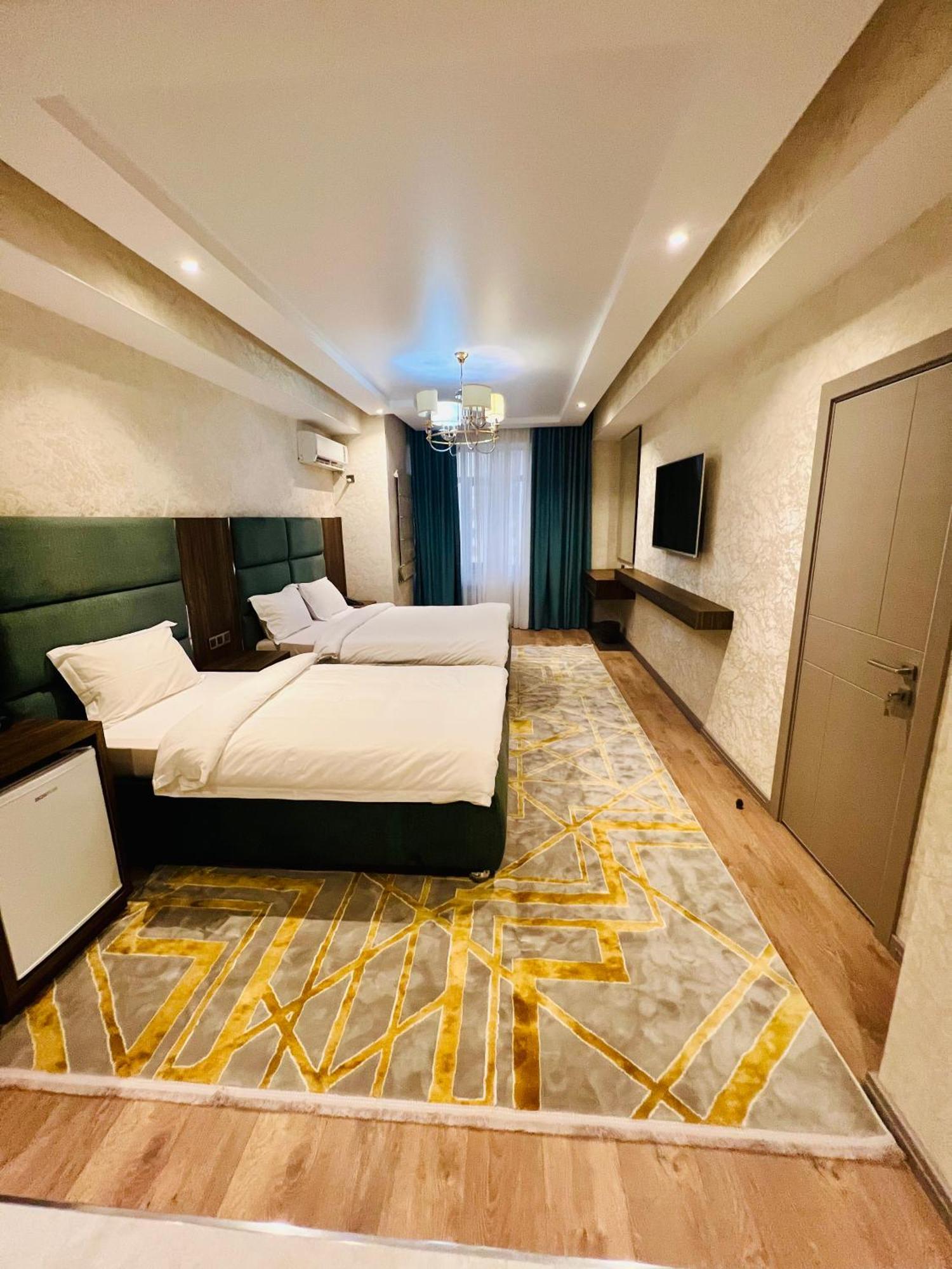 Hotel Ayni Douchanbé Extérieur photo
